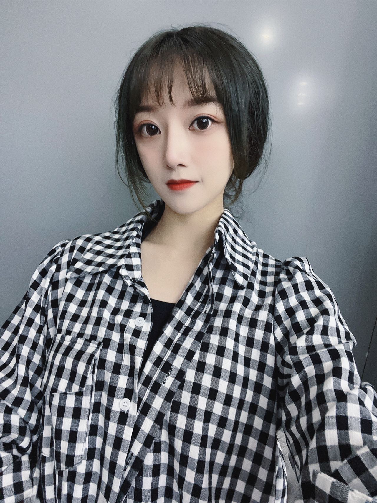 成女士