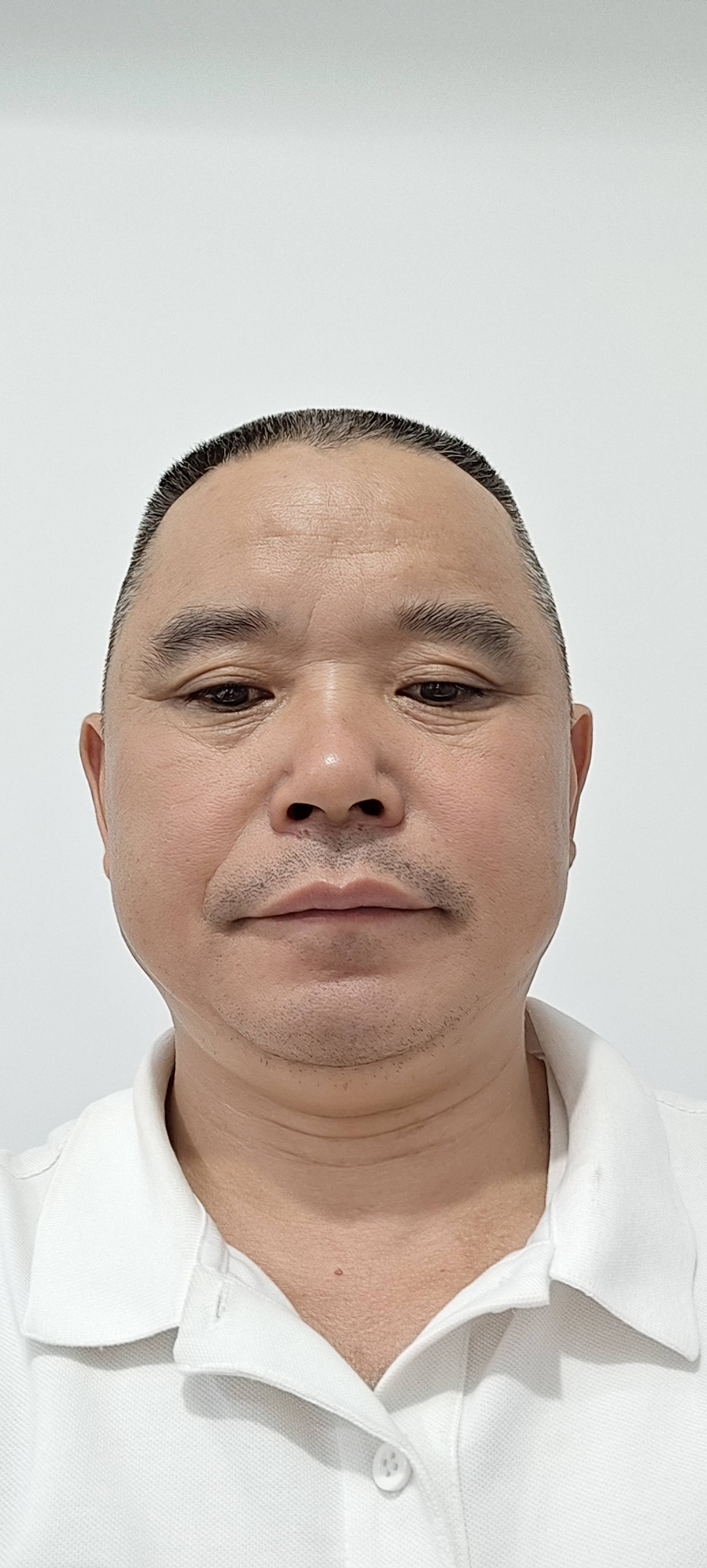 李先生