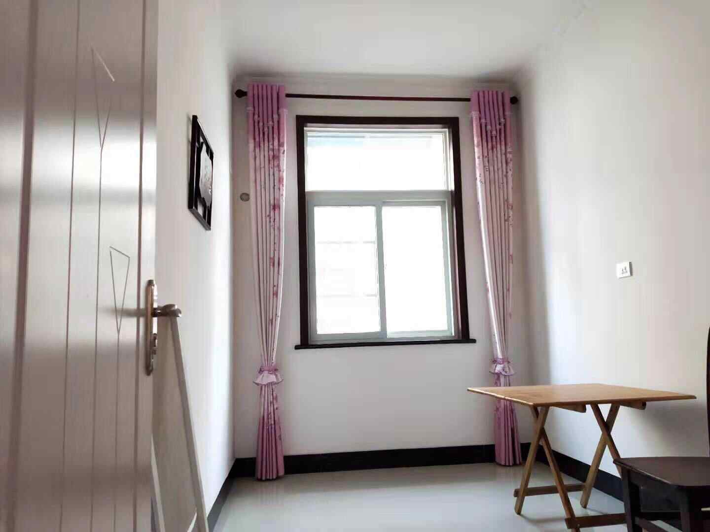 依水佳苑精装3房出售,黄金楼层