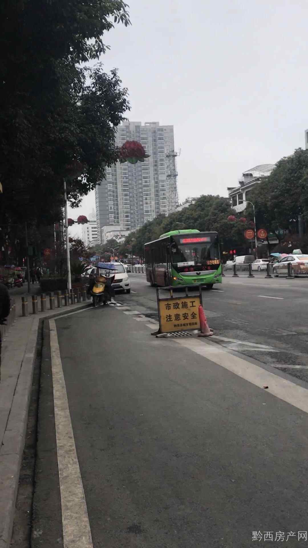 凤凰山公园对面,金石明珠小镇 | 黔西县房产网--免费发布:租房,房屋