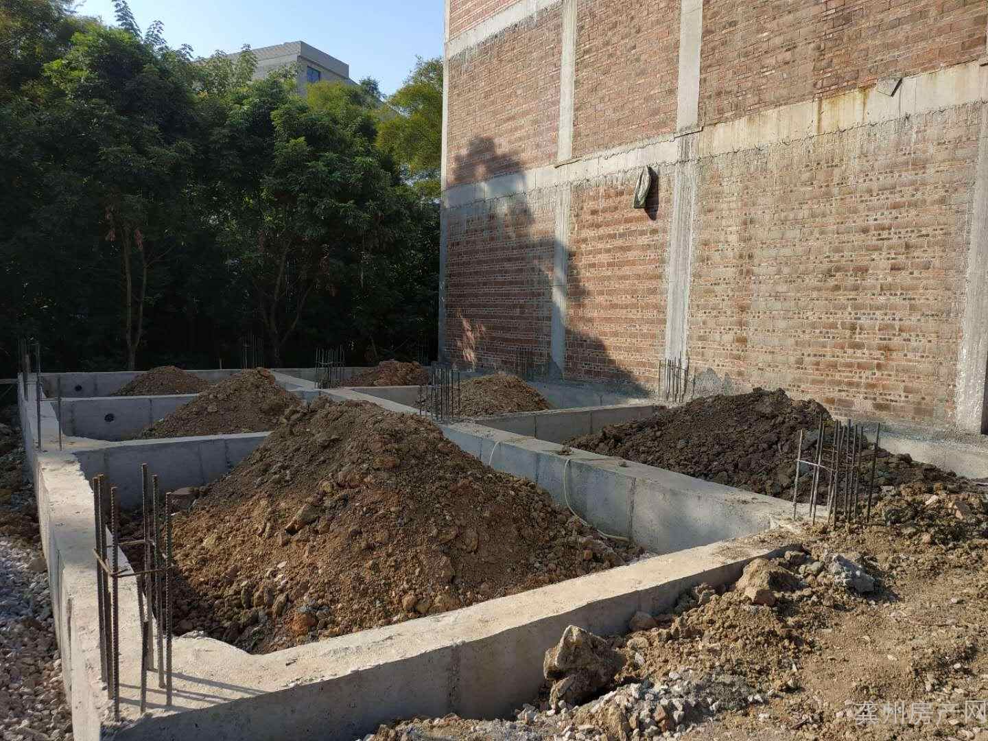 碌河集体证地皮已打地基