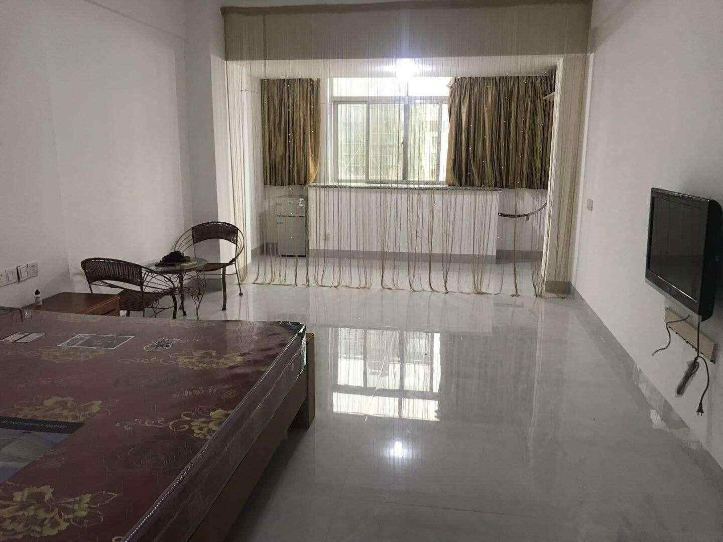 聚福两房出租1500