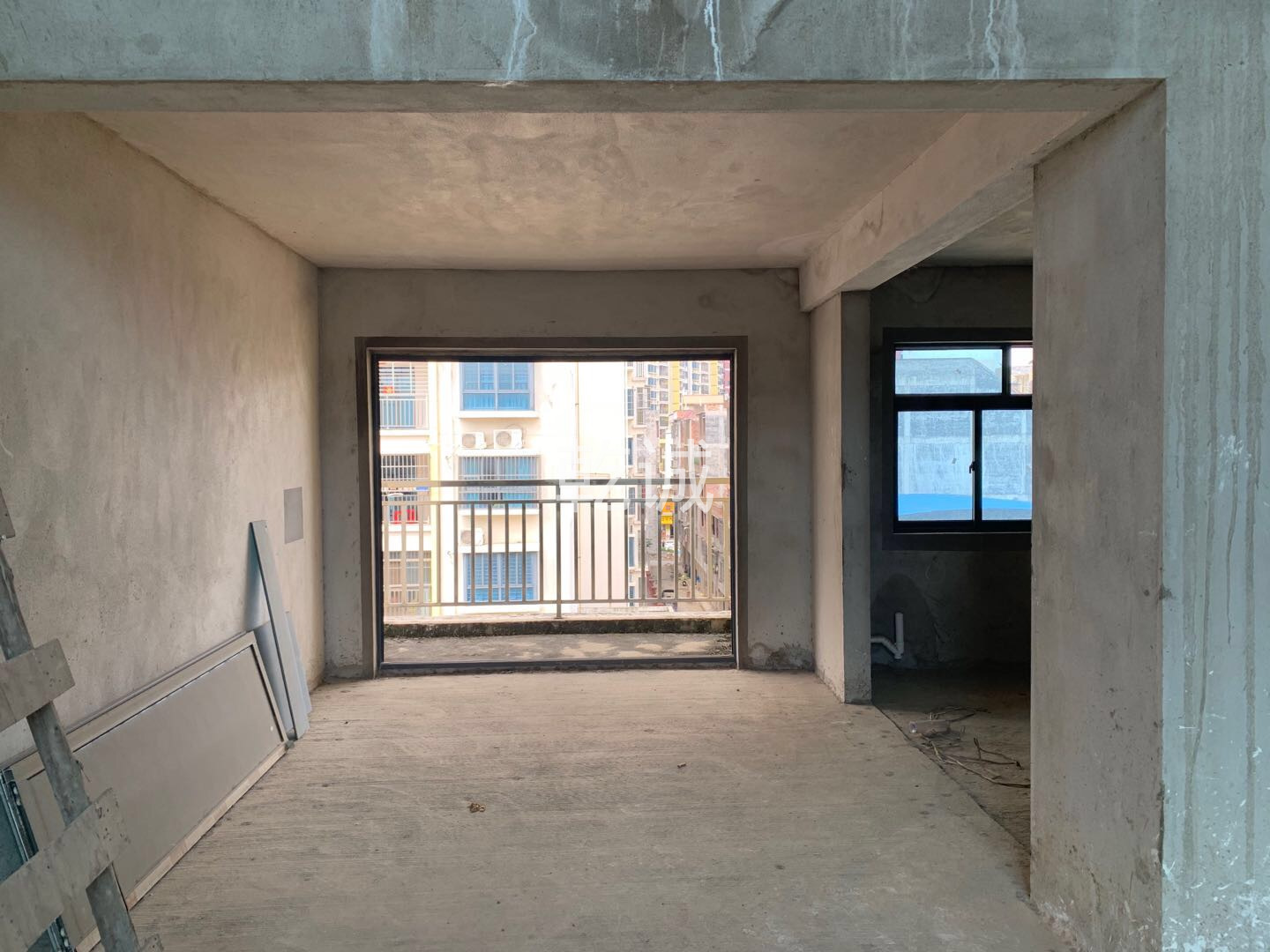 【湘桂盛世名城三期,五房三厅,楼中楼,毛坯,手快有,手慢无】