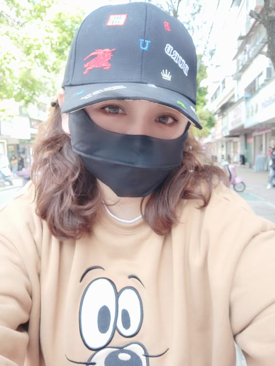 李女士
